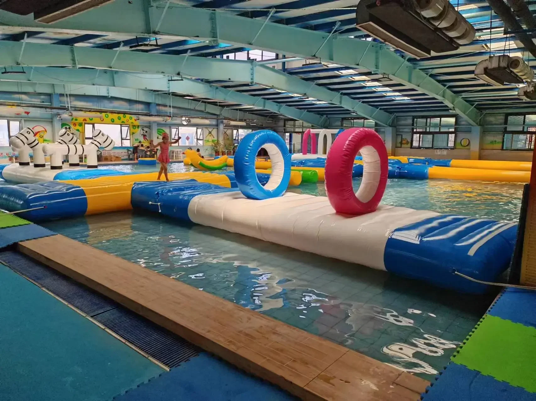 Indoor Outdoor Inflatable Wate - Sports Equipment For Sale recension och pris